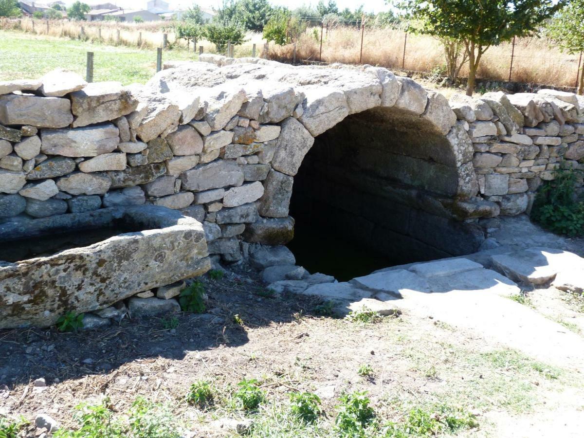 Trabanca Casa Rural La Fuente מראה חיצוני תמונה