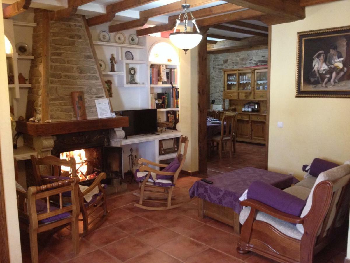 Trabanca Casa Rural La Fuente מראה חיצוני תמונה